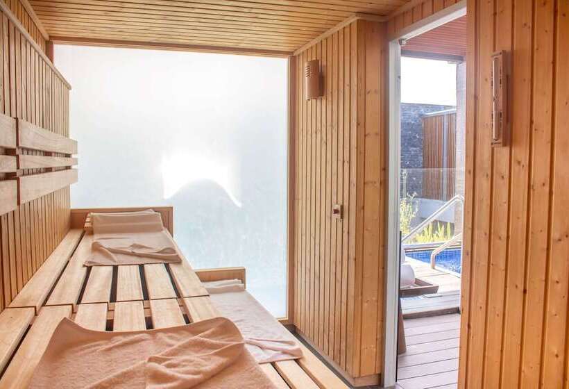 The Fives Downtown Hotel & Residences, Curio Collection by Hilton