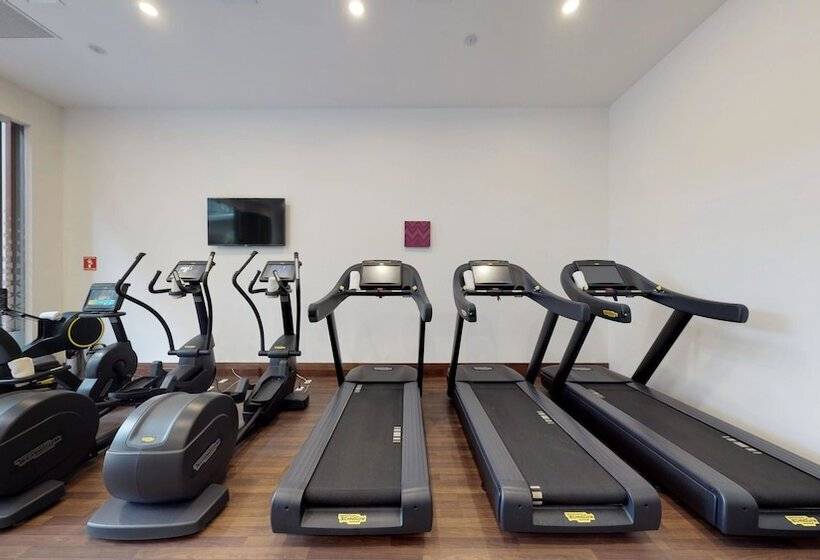 The Fives Downtown Hotel & Residences, Curio Collection by Hilton