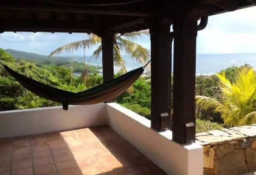 تختخواب و صبحانه Dos Bahias