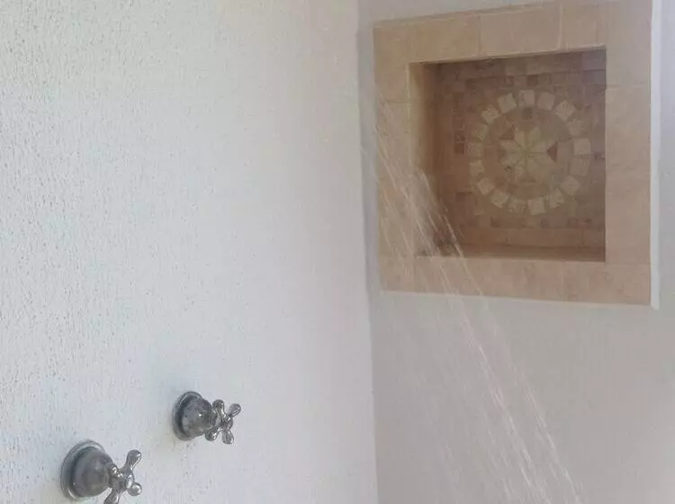 تختخواب و صبحانه Dos Bahias