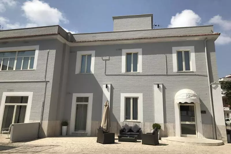 هتل Academy