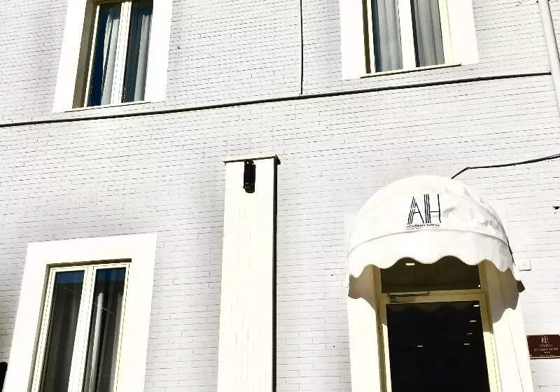 هتل Academy