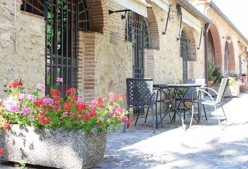 ホテル Il Colombaio Winery & Rooms