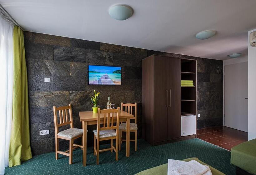 ホテル Babi Guesthouse Babi Vendégház