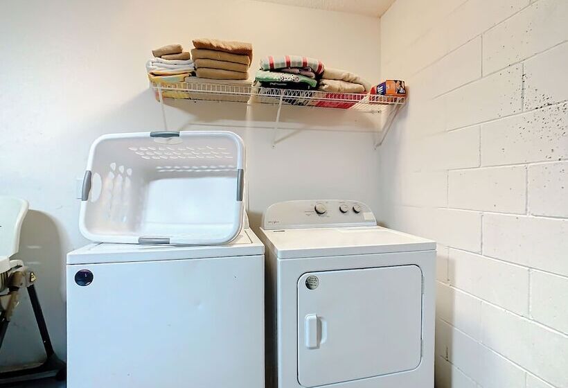 호텔 Cristine S Seasons Vacation Home