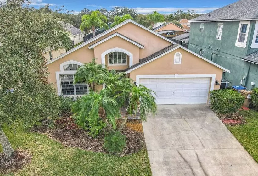 ホテル Cristine S Seasons Vacation Home