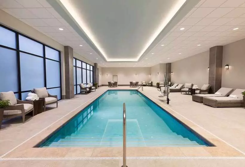 ホテル Embassy Suites By Hilton Wilmington Riverfront