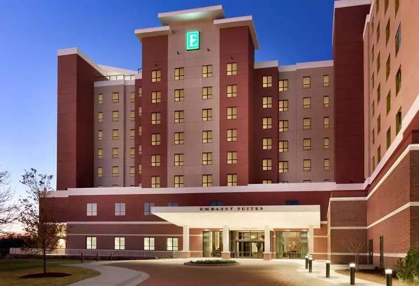 ホテル Embassy Suites By Hilton Wilmington Riverfront