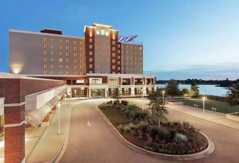ホテル Embassy Suites By Hilton Wilmington Riverfront