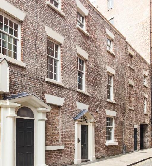 هتل Epic Apart Campbell Street