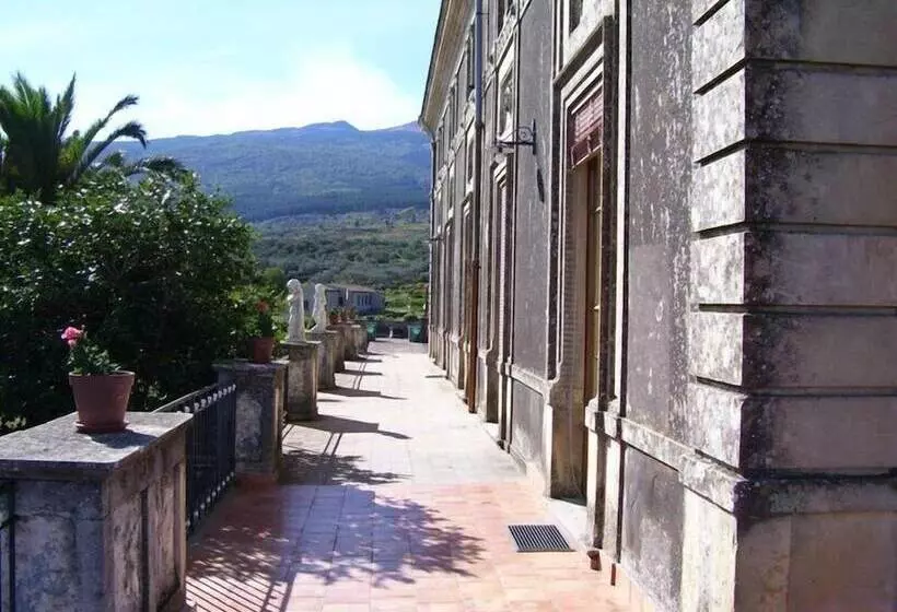 Hotelli Etna Wine Agriturismo