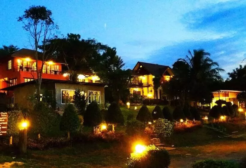 ホテル Kirirath Resort