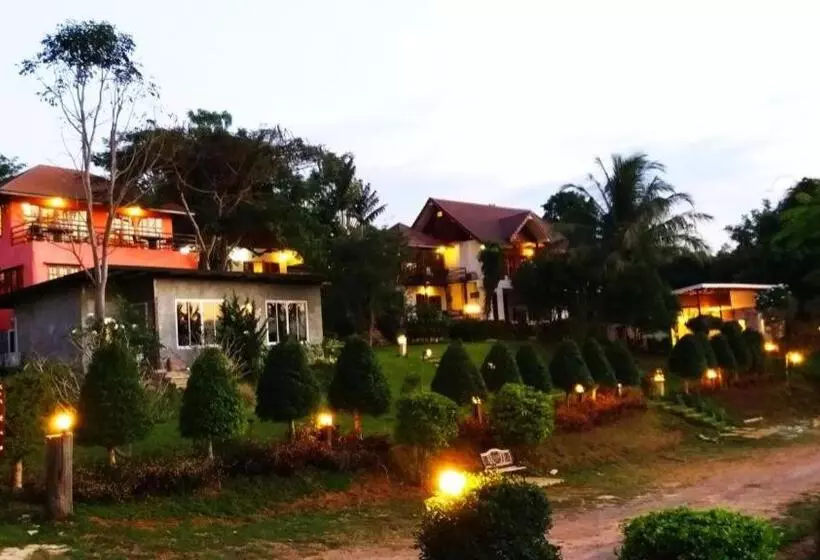 ホテル Kirirath Resort