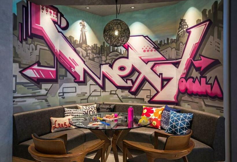 호텔 Moxy Osaka Honmachi By Marriott