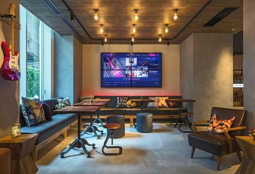 Moxy Osaka Honmachi By Marriott