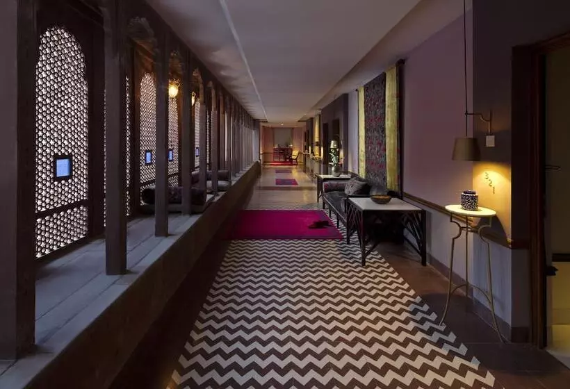 ホテル Narendra Bhawan