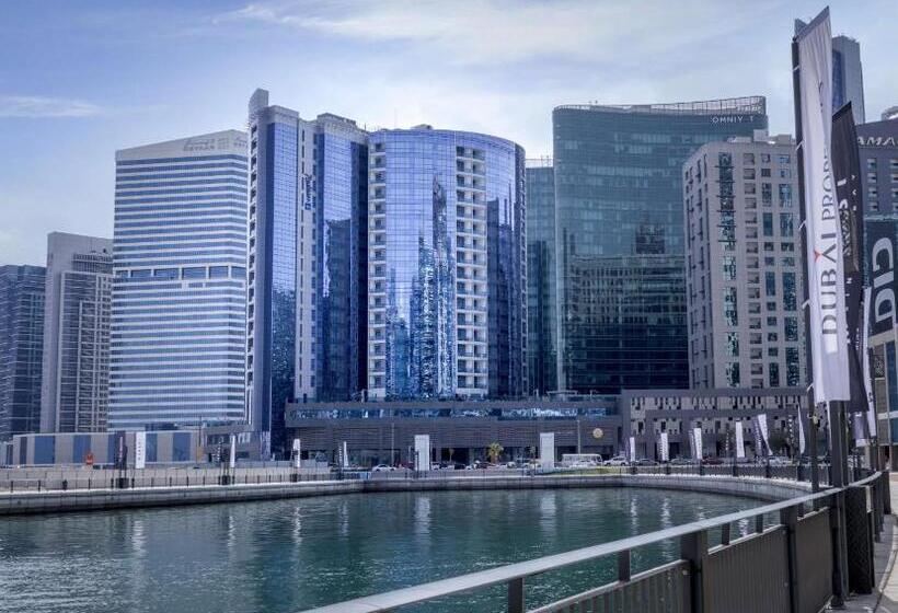 Radisson Blu Hotel, Dubai Waterfront