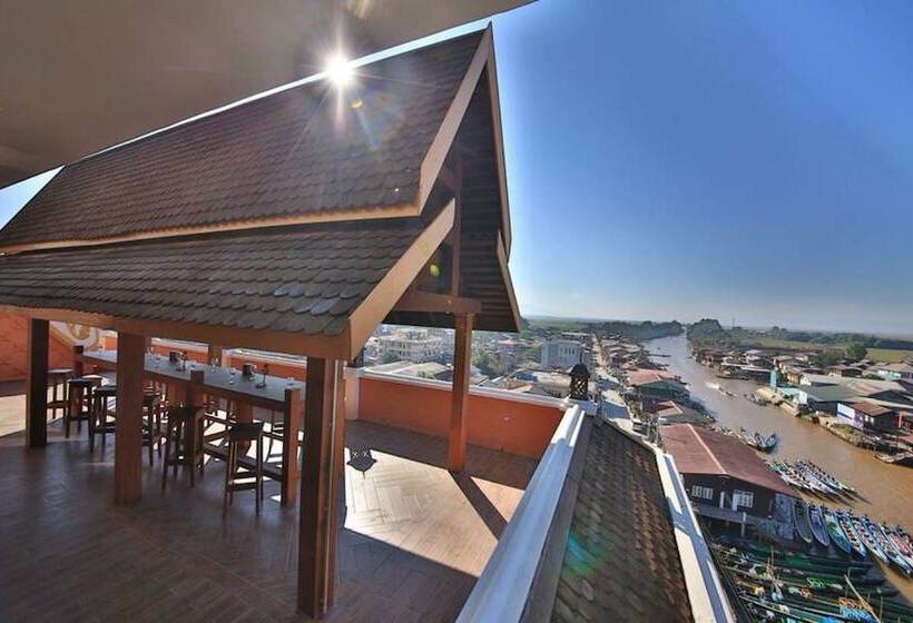 Thousand Island Hotel Inle