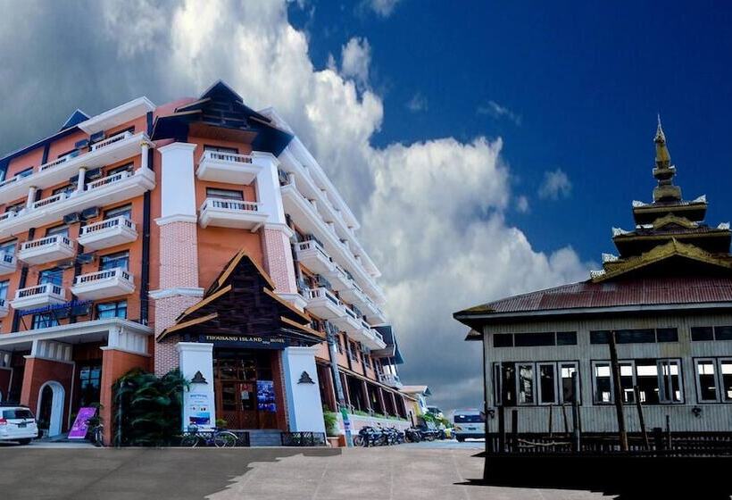 Thousand Island Hotel Inle