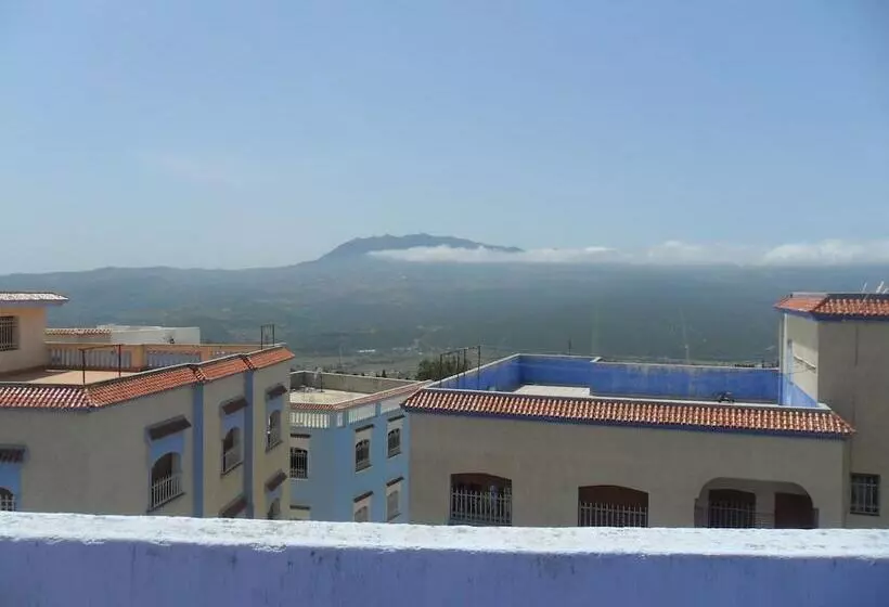 ホテル Zouar