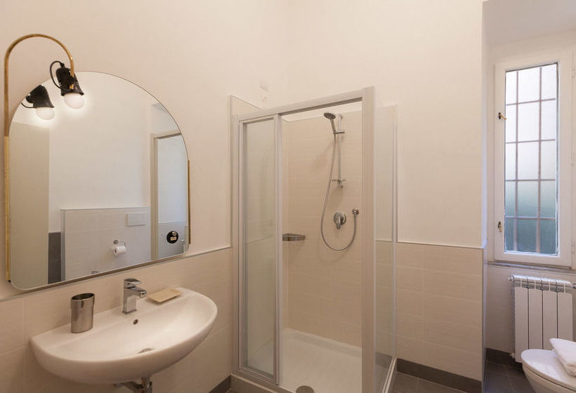 פנסיון Betty Holiday Valadier