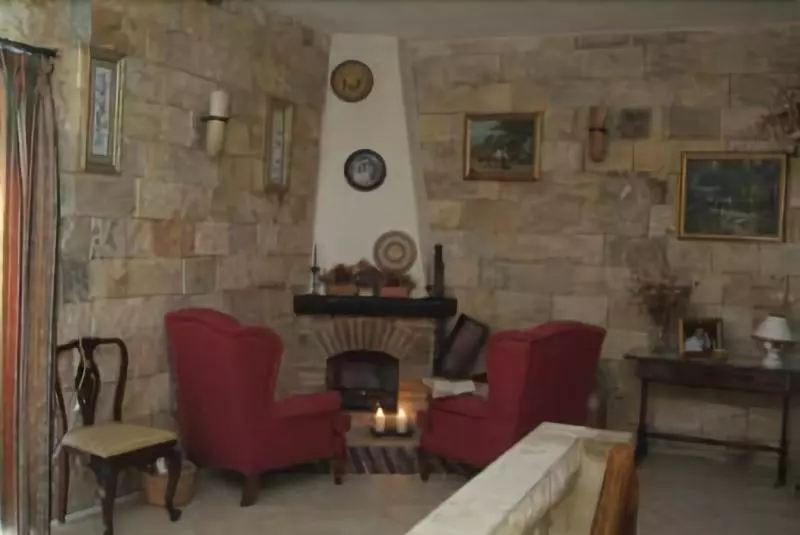 Ta' Bertu Host Family Bed & Breakfast