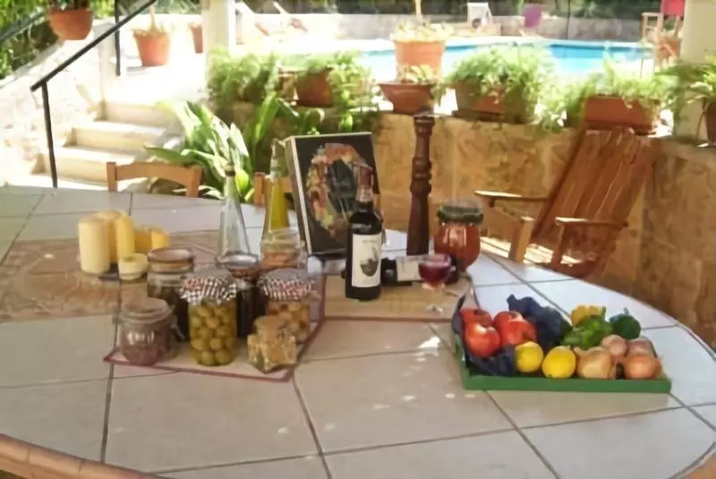 Ta' Bertu Host Family Bed & Breakfast