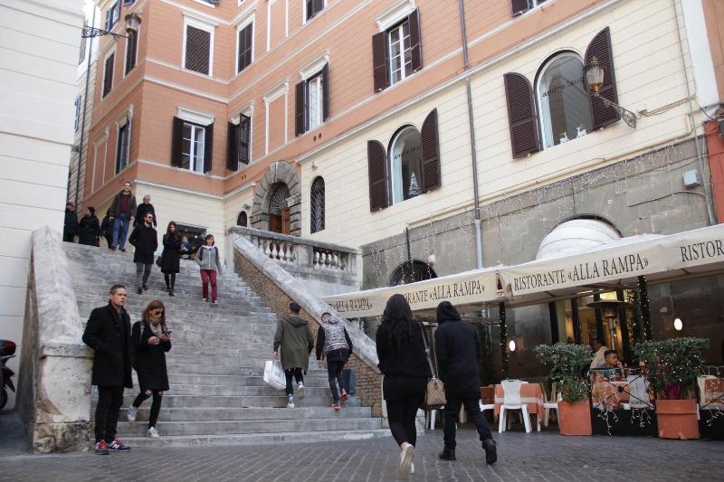 تختخواب و صبحانه Ingrami Suites And Spa