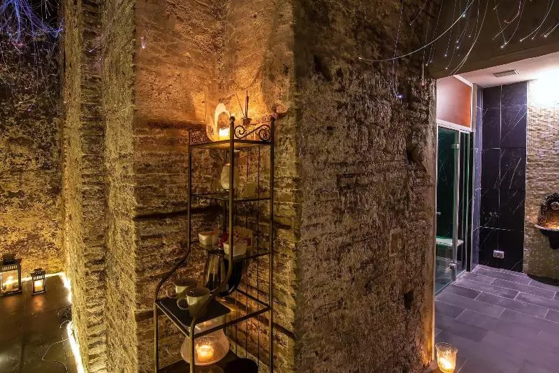 تختخواب و صبحانه Ingrami Suites And Spa