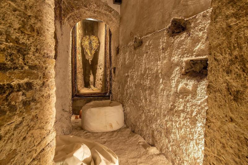 تختخواب و صبحانه Ingrami Suites And Spa