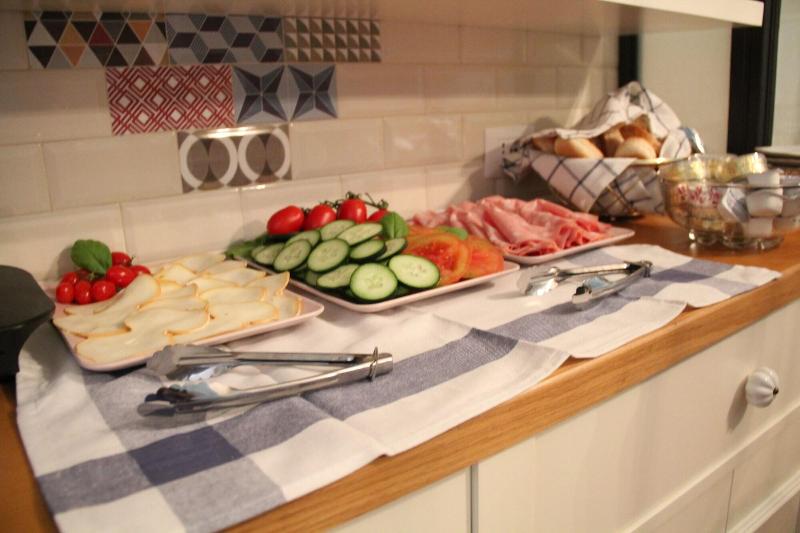 تختخواب و صبحانه Ingrami Suites And Spa