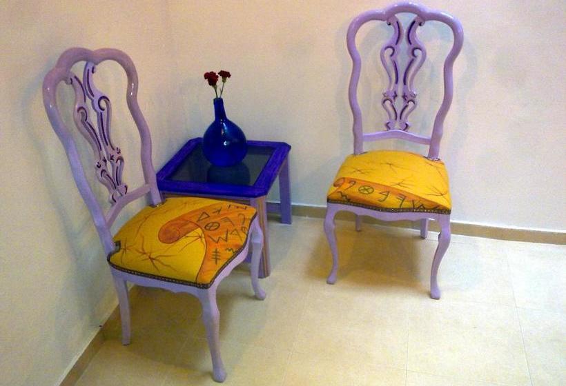 De Cadiz Cadi Hostel