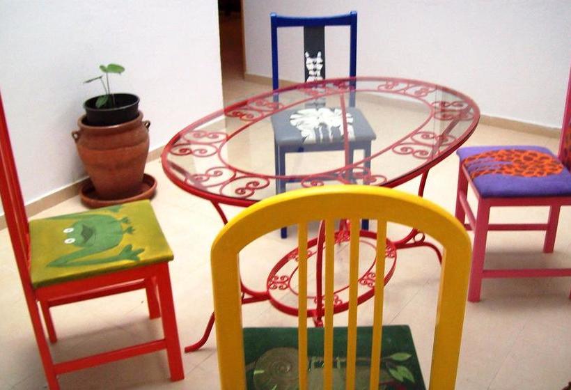 De Cadiz Cadi Hostel