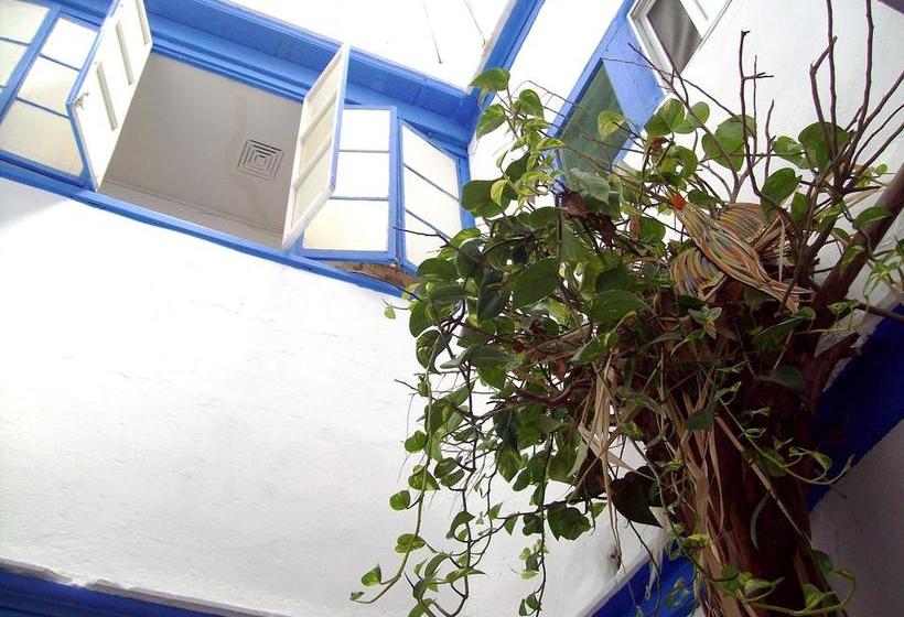 De Cadiz Cadi Hostel