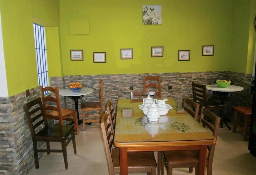 De Cadiz Cadi Hostel