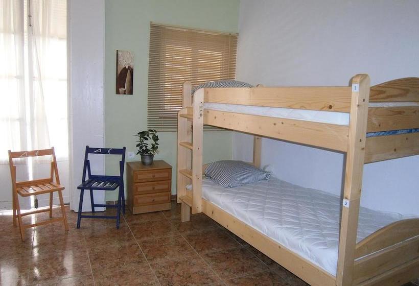 De Cadiz Cadi Hostel