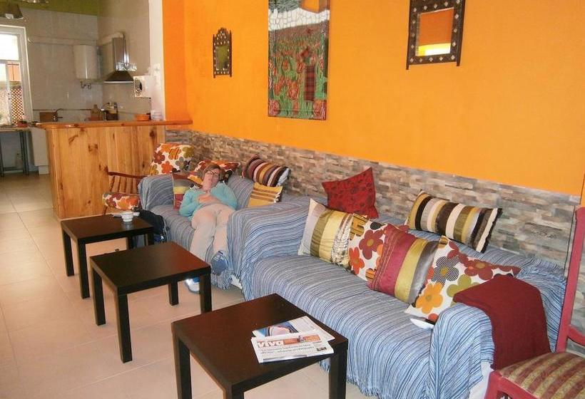 De Cadiz Cadi Hostel