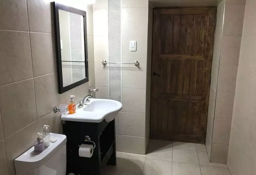 簡易ホテル Ecoposada El Mercedario