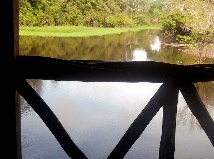 فندق Amazon Sunrise Lodge & Expeditons