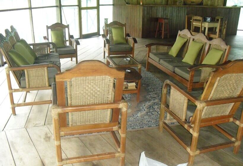 فندق Amazon Sunrise Lodge & Expeditons