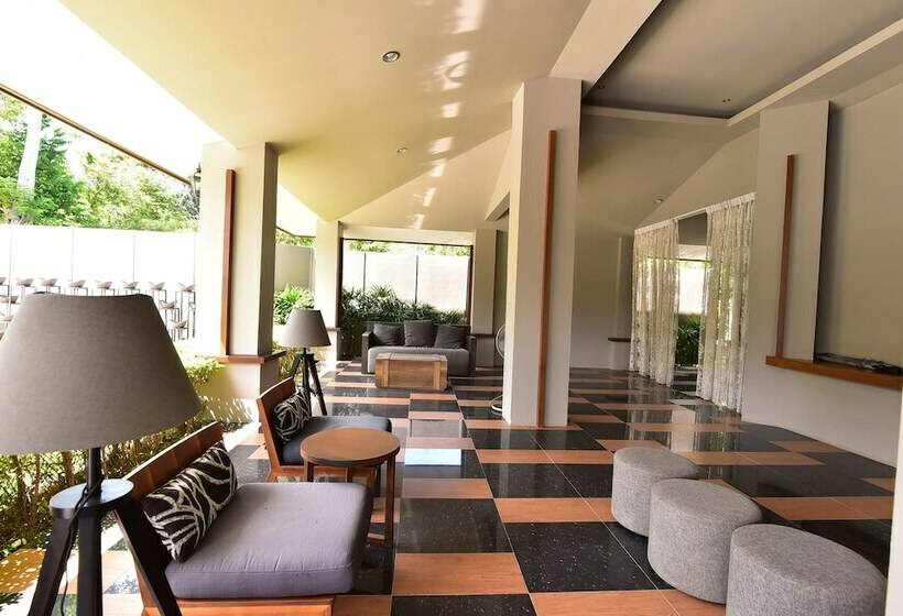 Hotel Asara Private Beach Resort