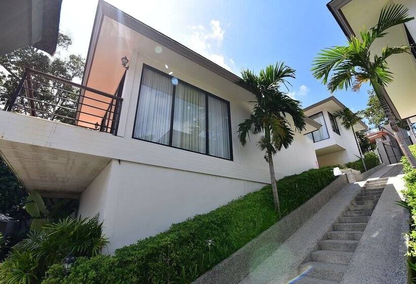 Hotel Asara Private Beach Resort