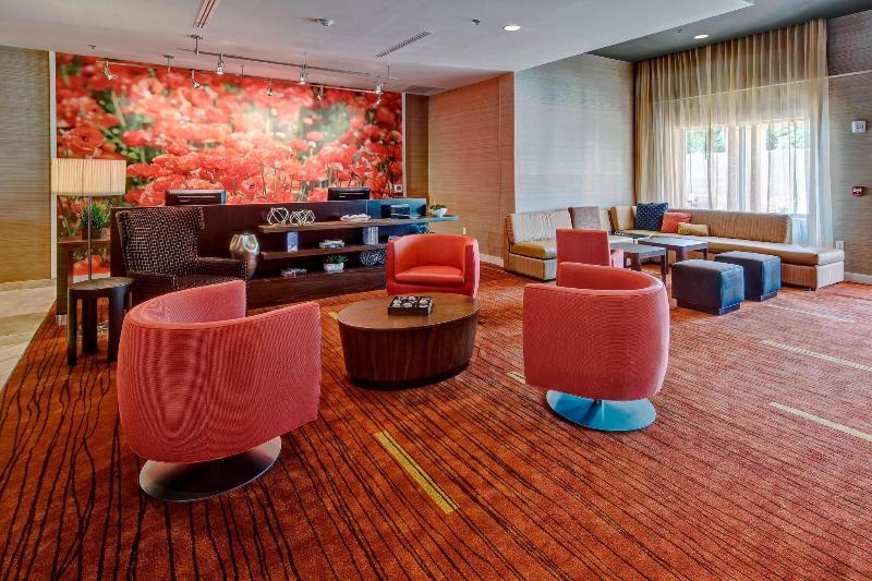 فندق Courtyard By Marriott Westbury Long Island