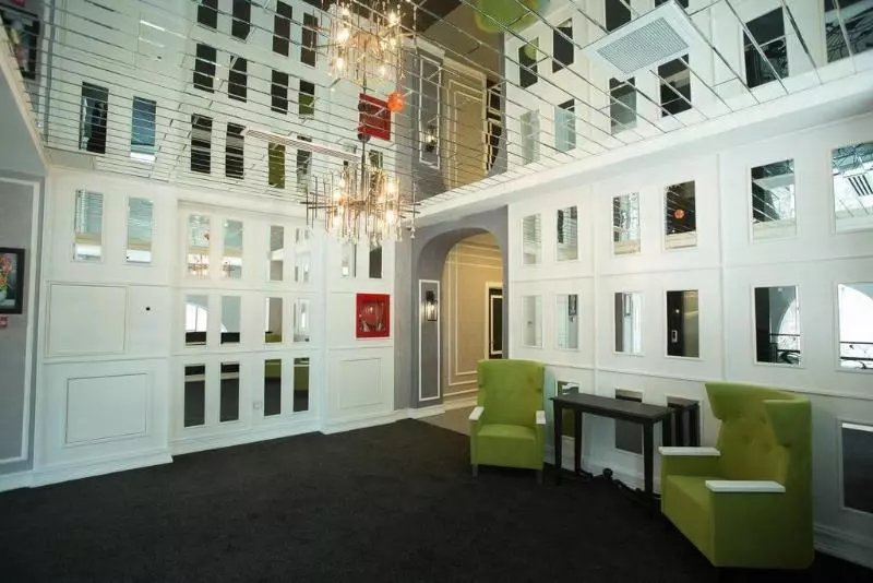 Dondar Hotel Formula 1 View