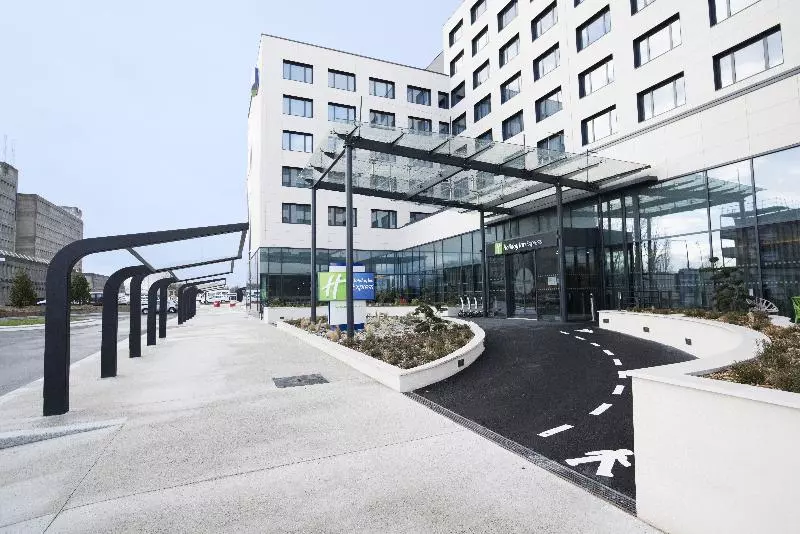 هتل Holiday Inn Express   Paris   Cdg Airport, An Ihg