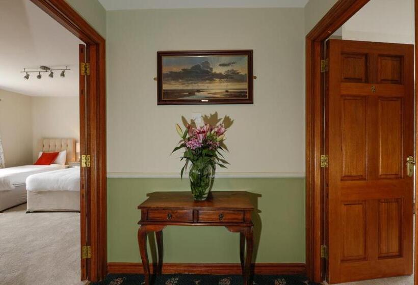 فندق Lurgan House