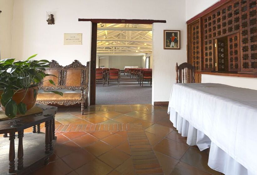 호텔 Mesón De Los Virreyes