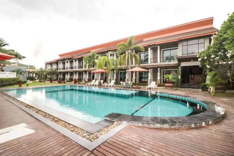 ホテル P  Private Resort Cha Am