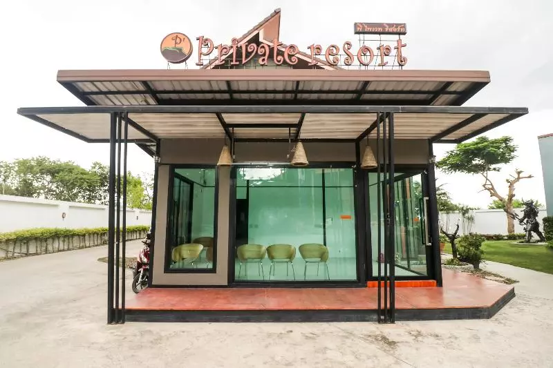ホテル P  Private Resort Cha Am