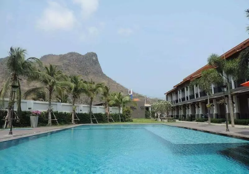 ホテル P  Private Resort Cha Am